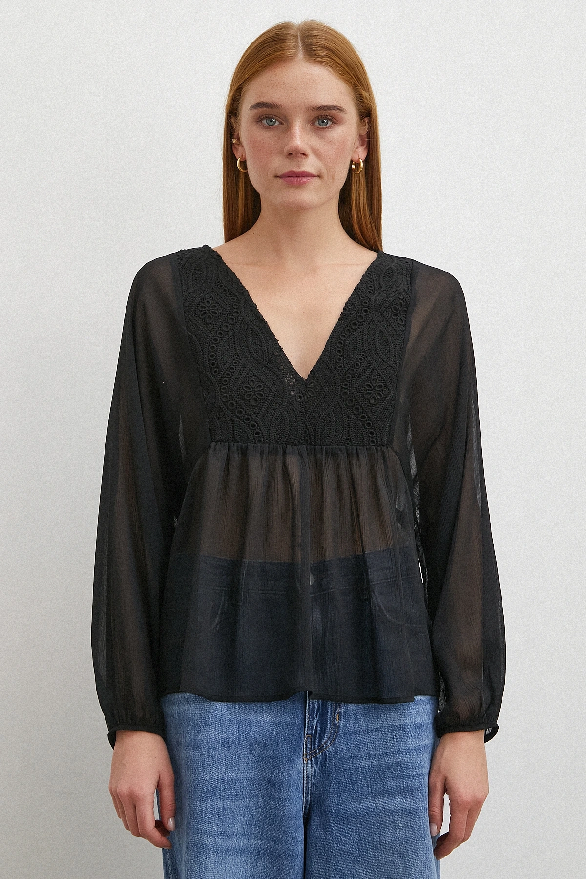 V Yaka Dantelli Transparan Bluz Siyah