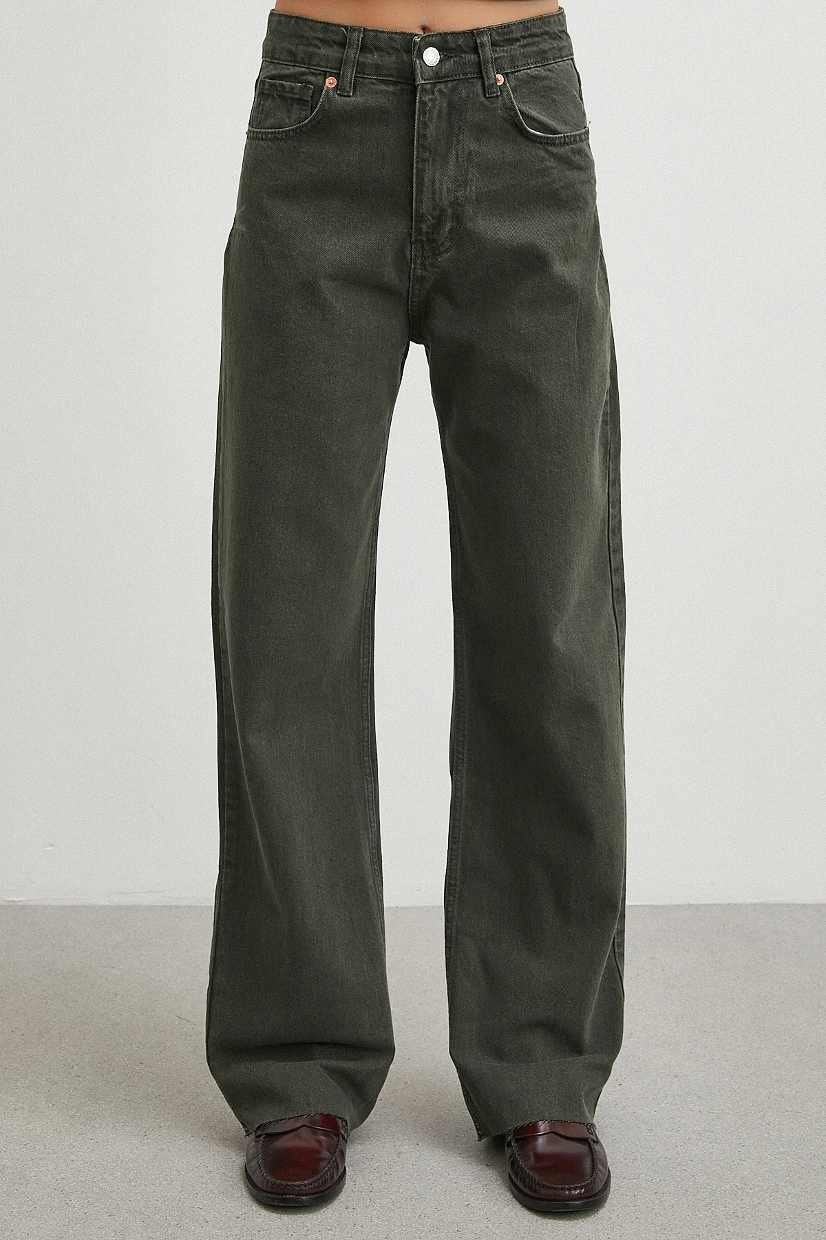 Yüksek Bel Kesik Boru Paça Jean Yeşil