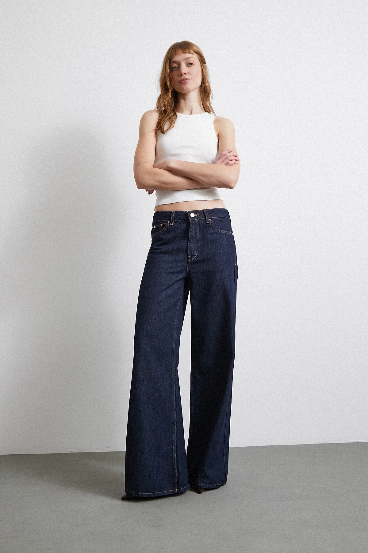 Beş Cepli Yüksek Bel Bol Paça Jean Koyu Lacivert