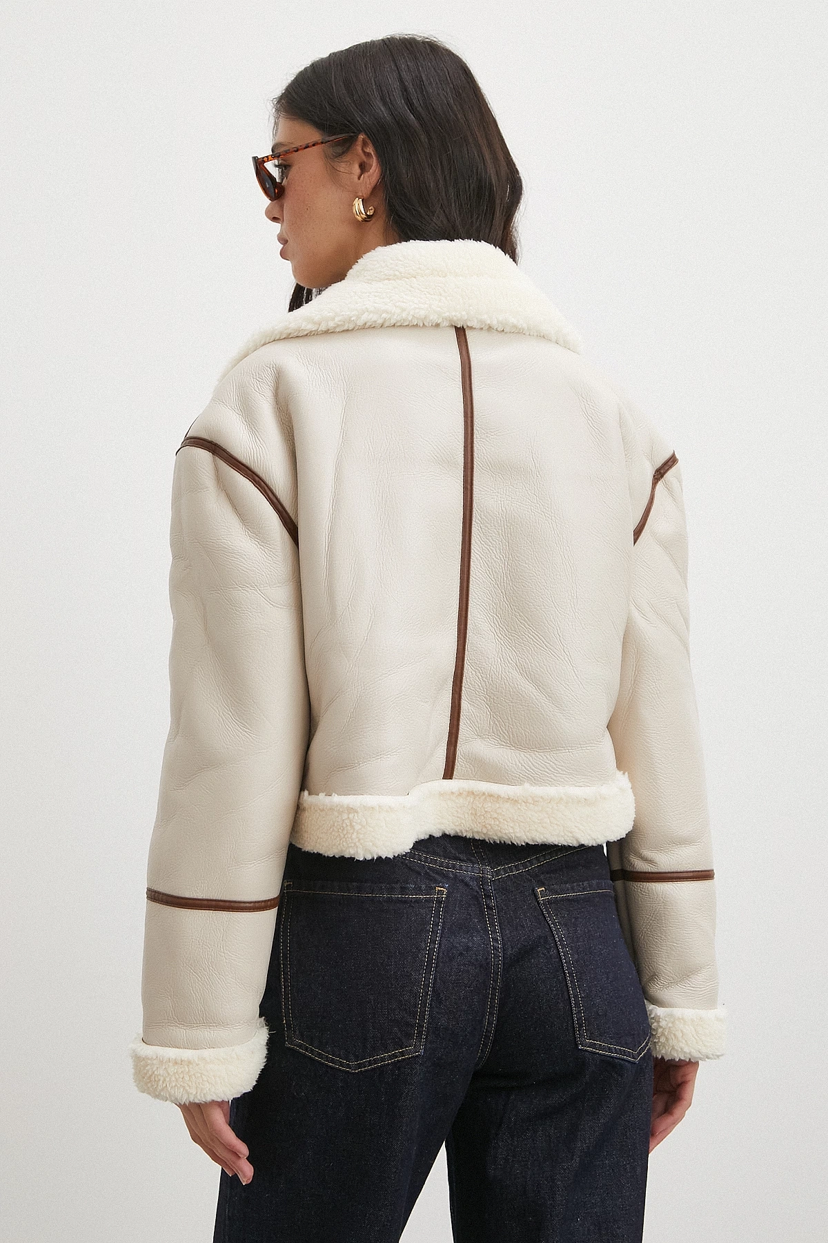 Biye Detaylı Lamine Ceket Bej