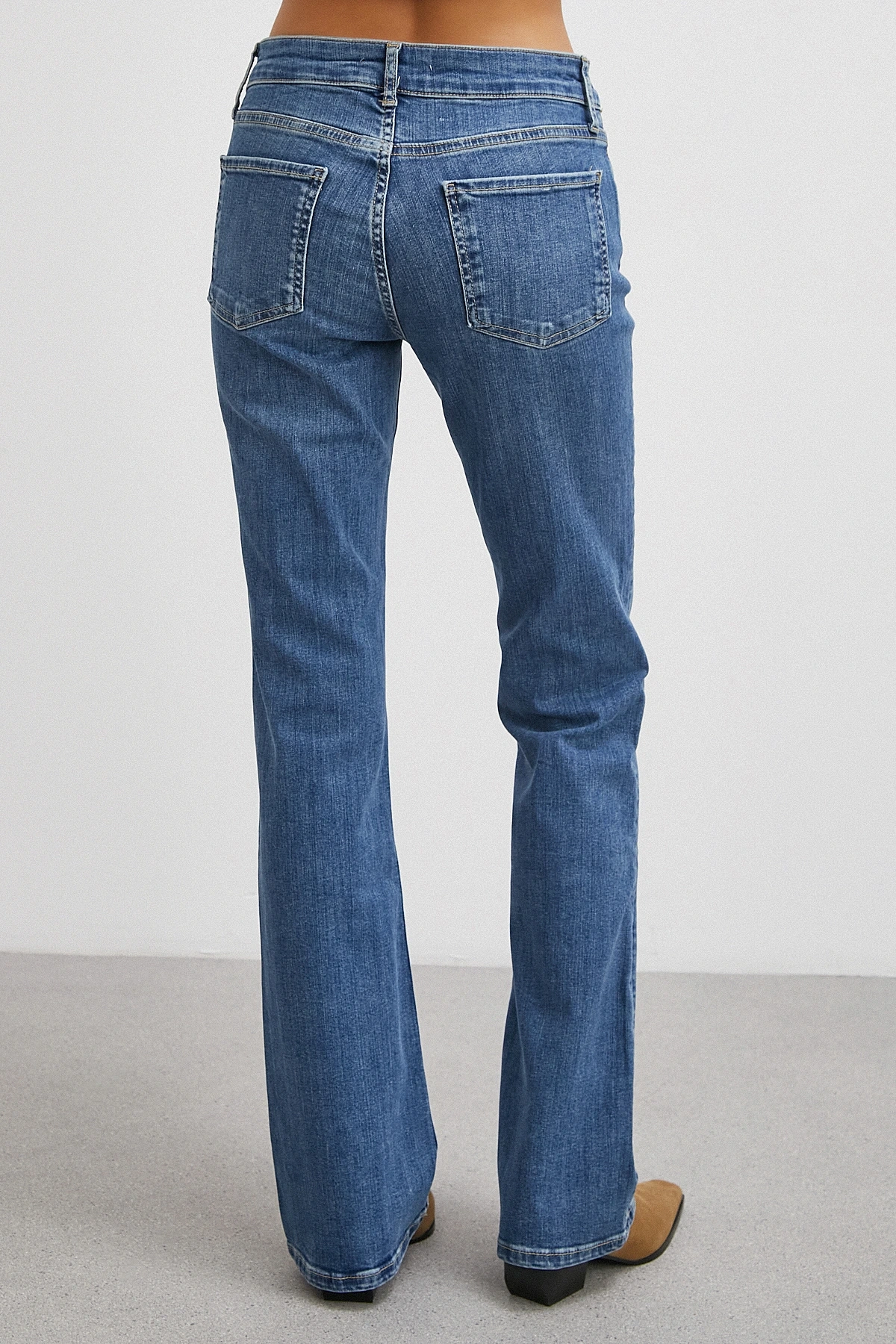 Orta  Bel Likralı İspanyol Paça Jean Mavi