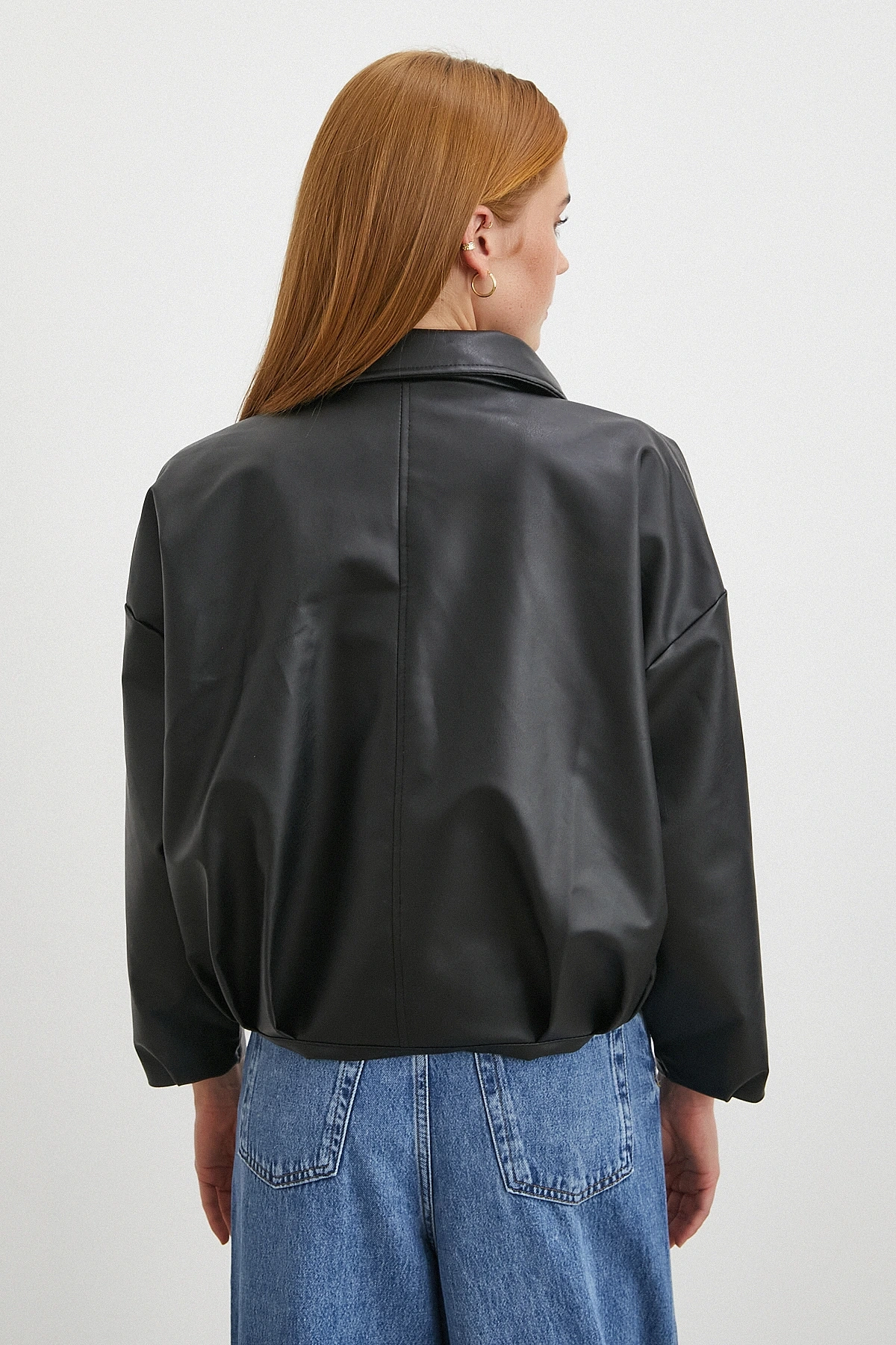 Yakalı Kemer Detaylı Deri Ceket Siyah
