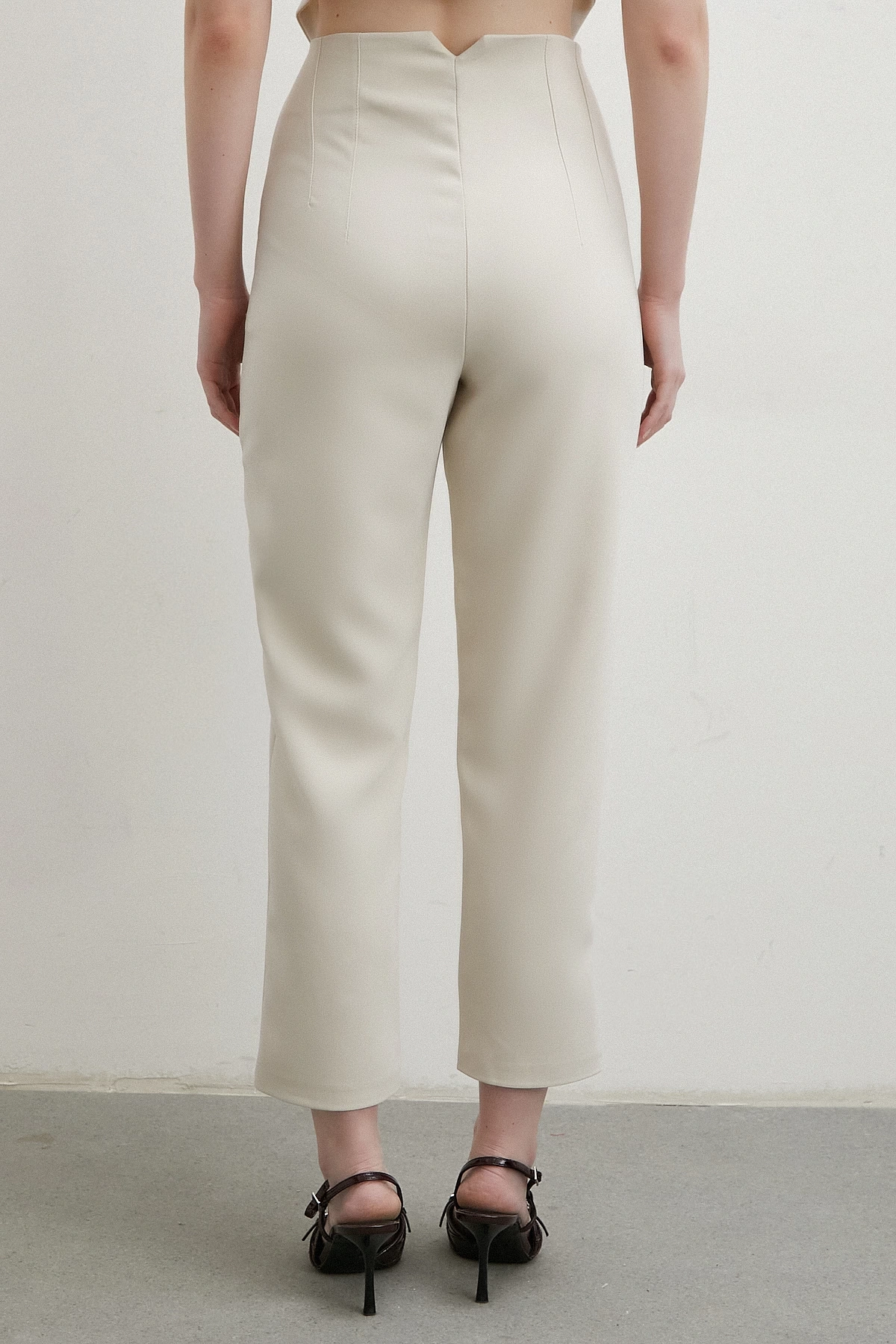 Önü Pensli Skinny Kumaş Pantolon Bej