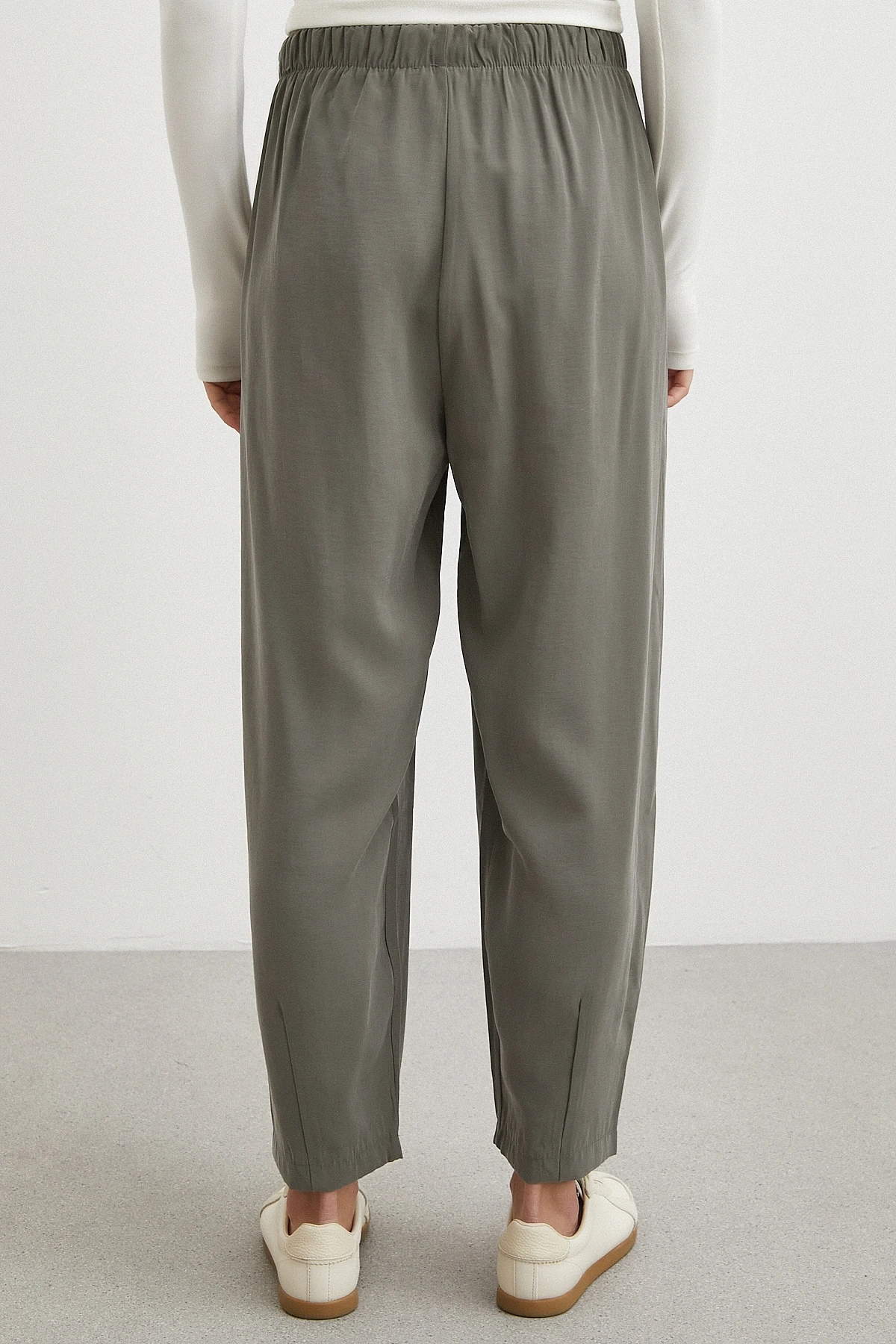 Bağcıklı Beli Lastikli Pileli Pantolon Haki