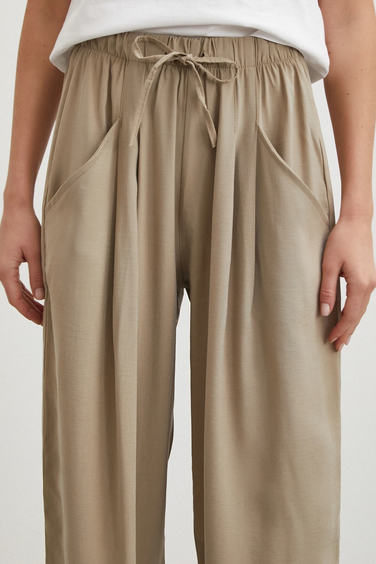 Bağcıklı Beli Lastikli Pileli Pantolon Taş