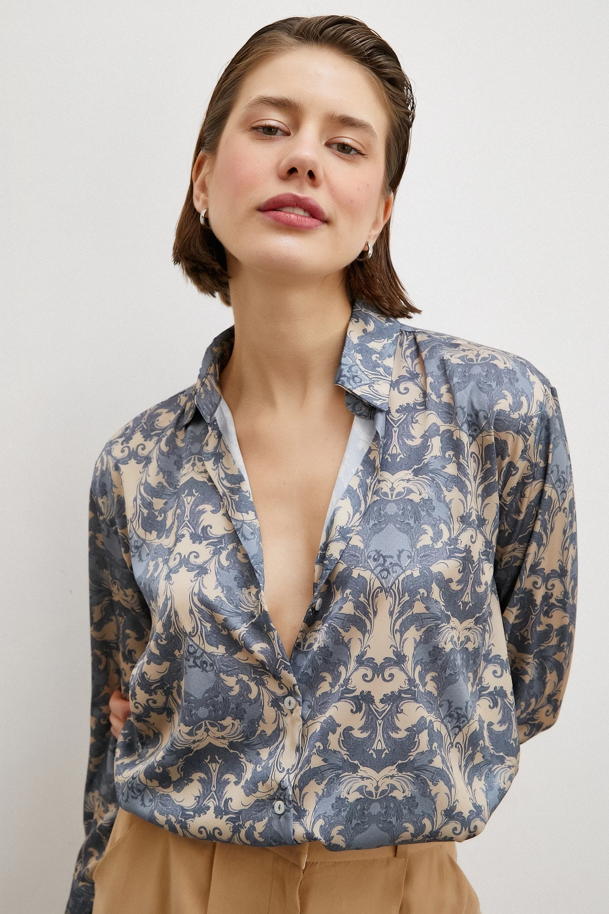 Şal Desenli V Yaka Gömlek Turkuaz