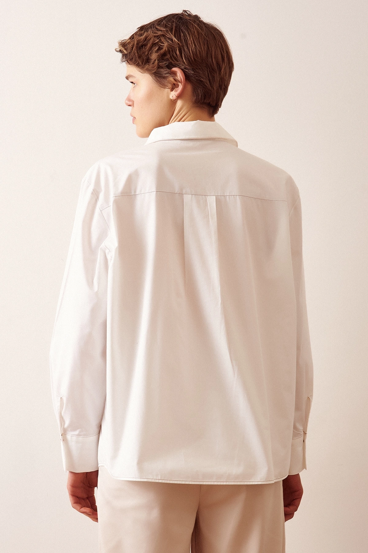 Pamuklu Klasik Gömlek Ekru