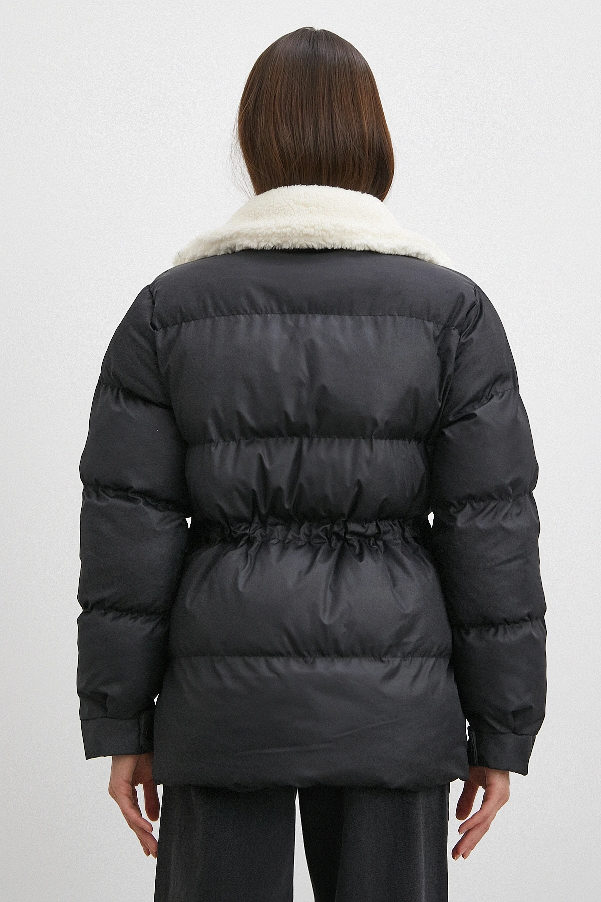 Kürk Yakalı Şişme Mont Siyah