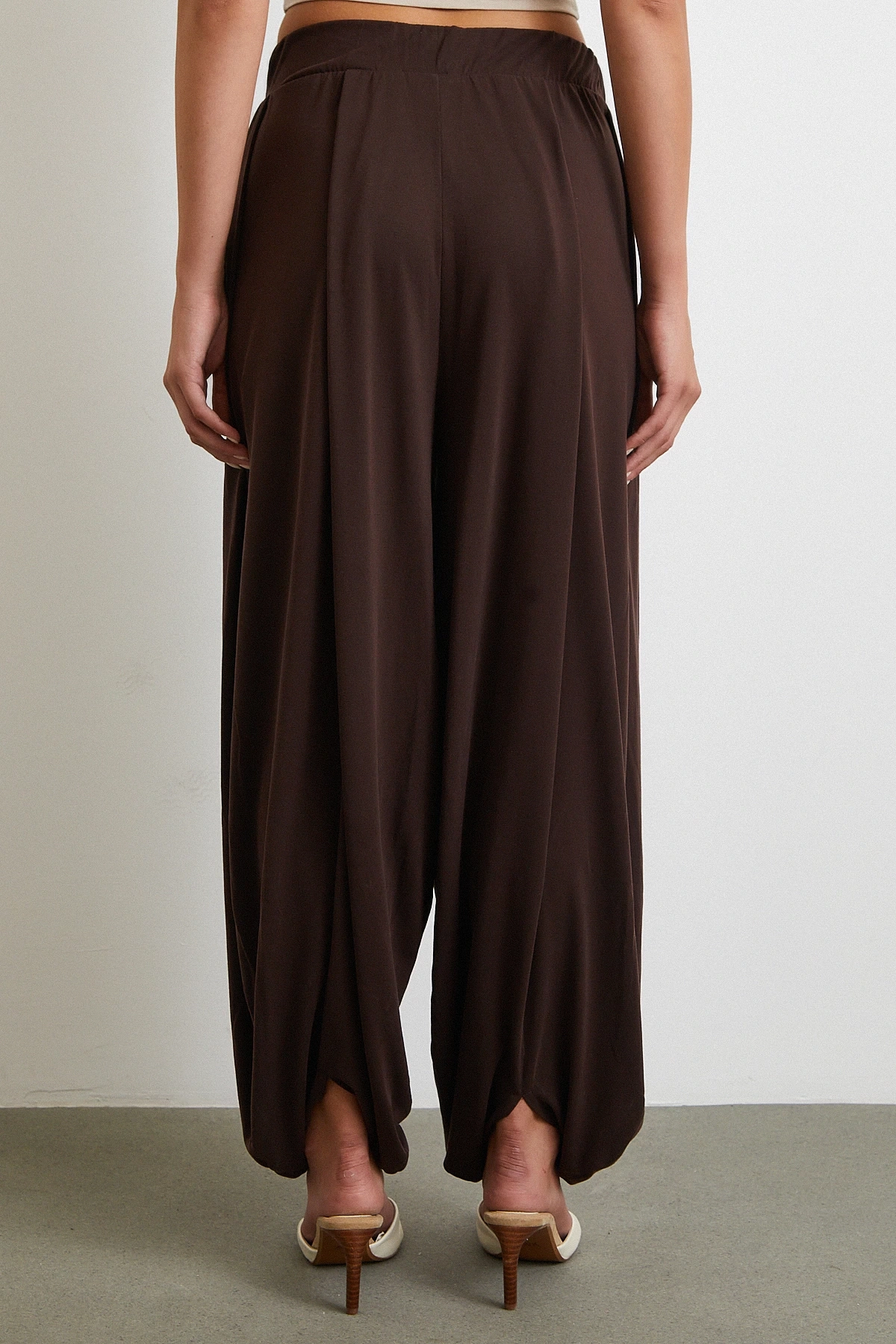 Paça Detaylı Şalvar Pantolon Kahve