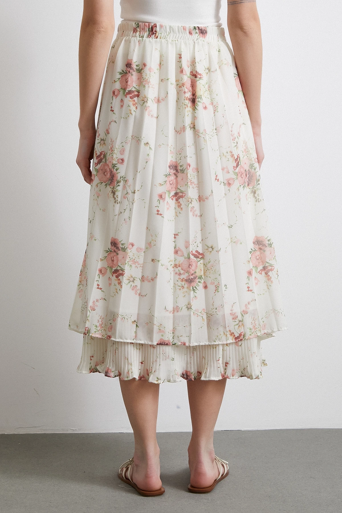 Fırfırlı Piliseli Etek Krem