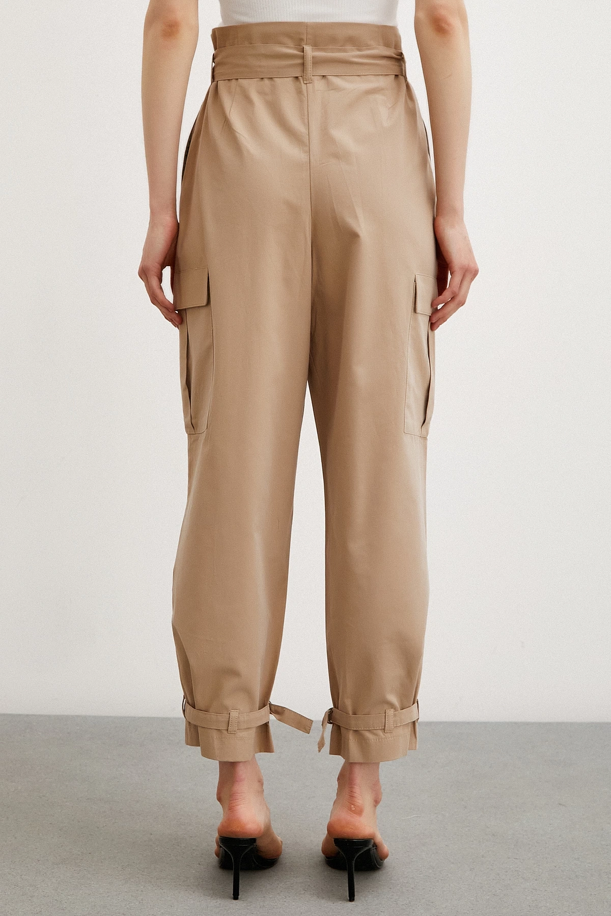 Bel Pileli Kargo Cep Pantolon Bej