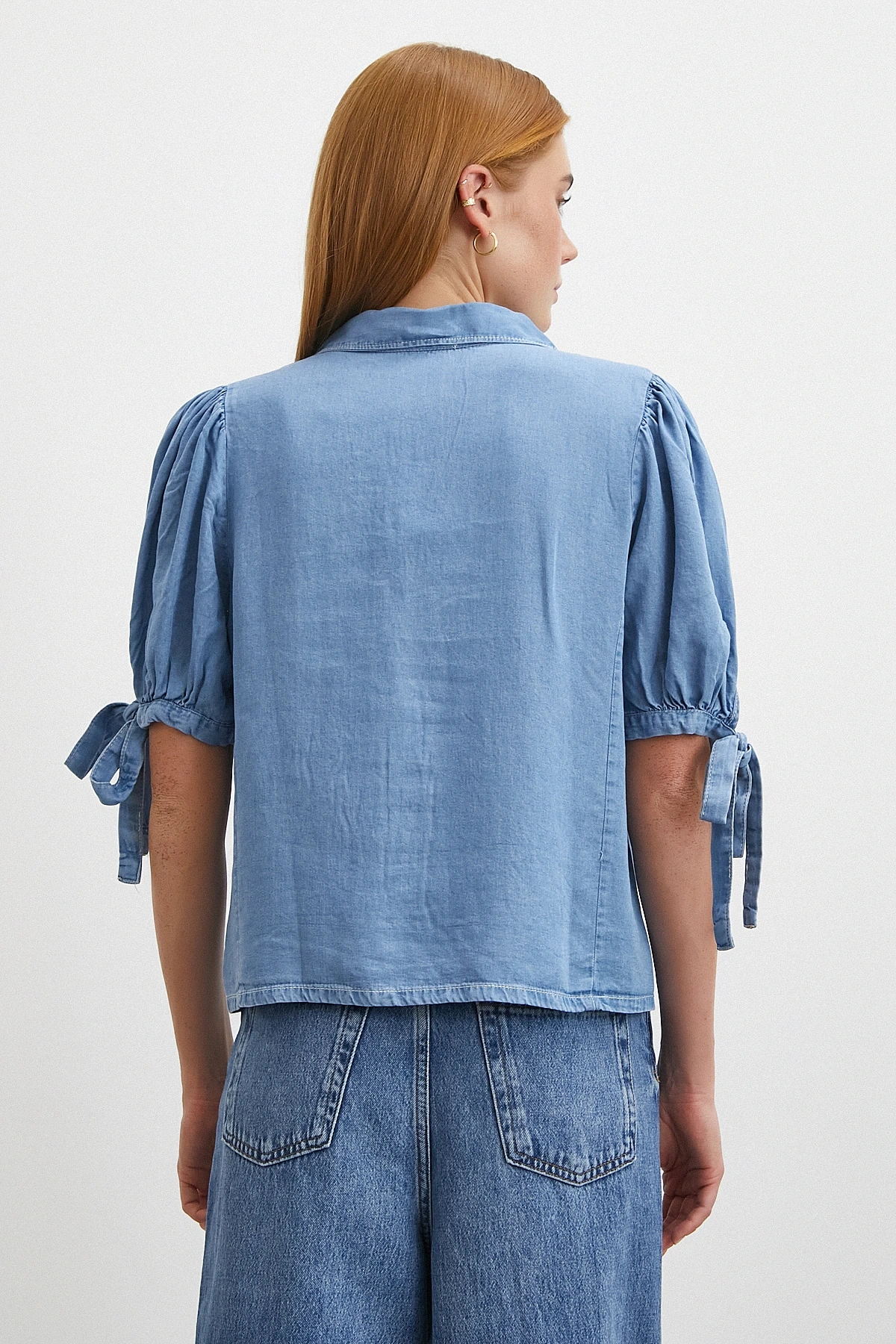 Kısa Kollu Bağcıklı Gömlek Mavi