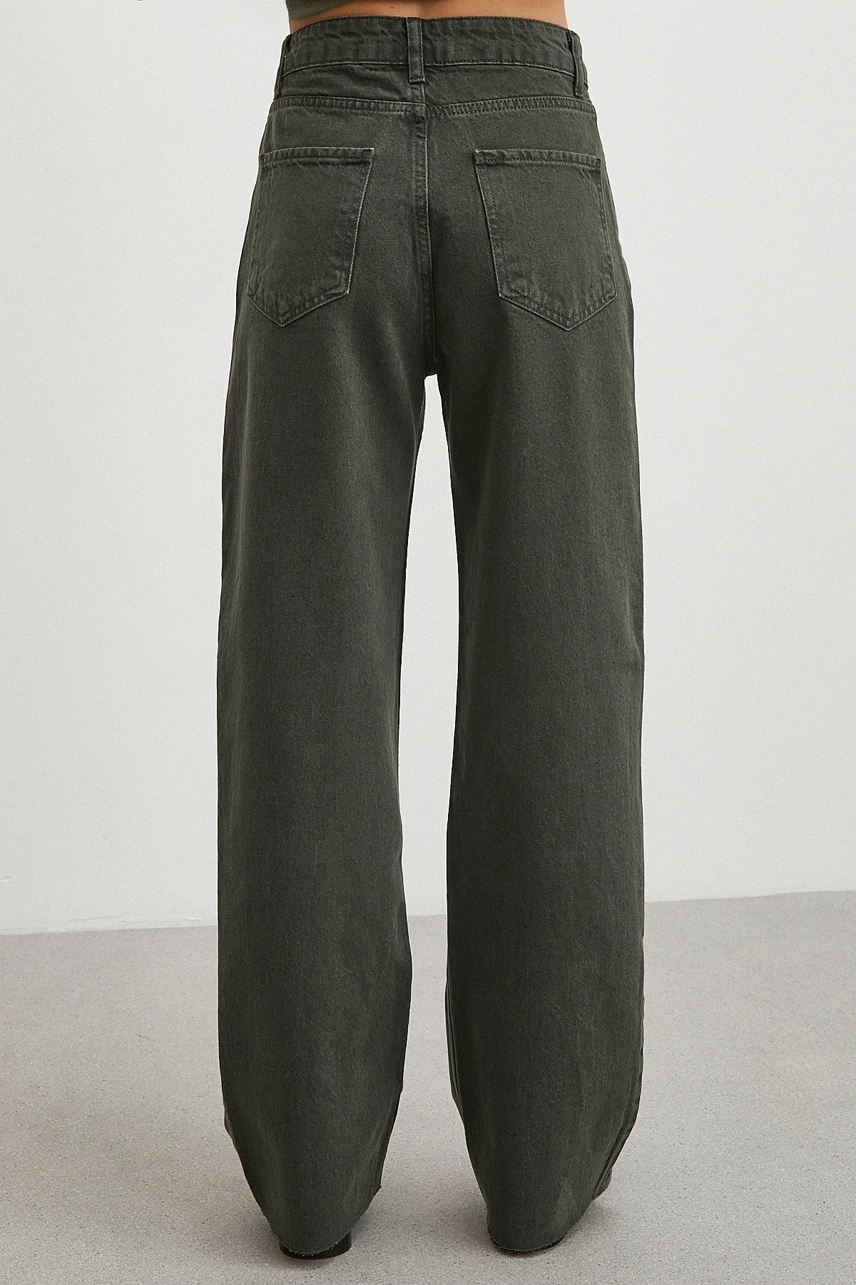 Yüksek Bel Kesik Boru Paça Jean Yeşil