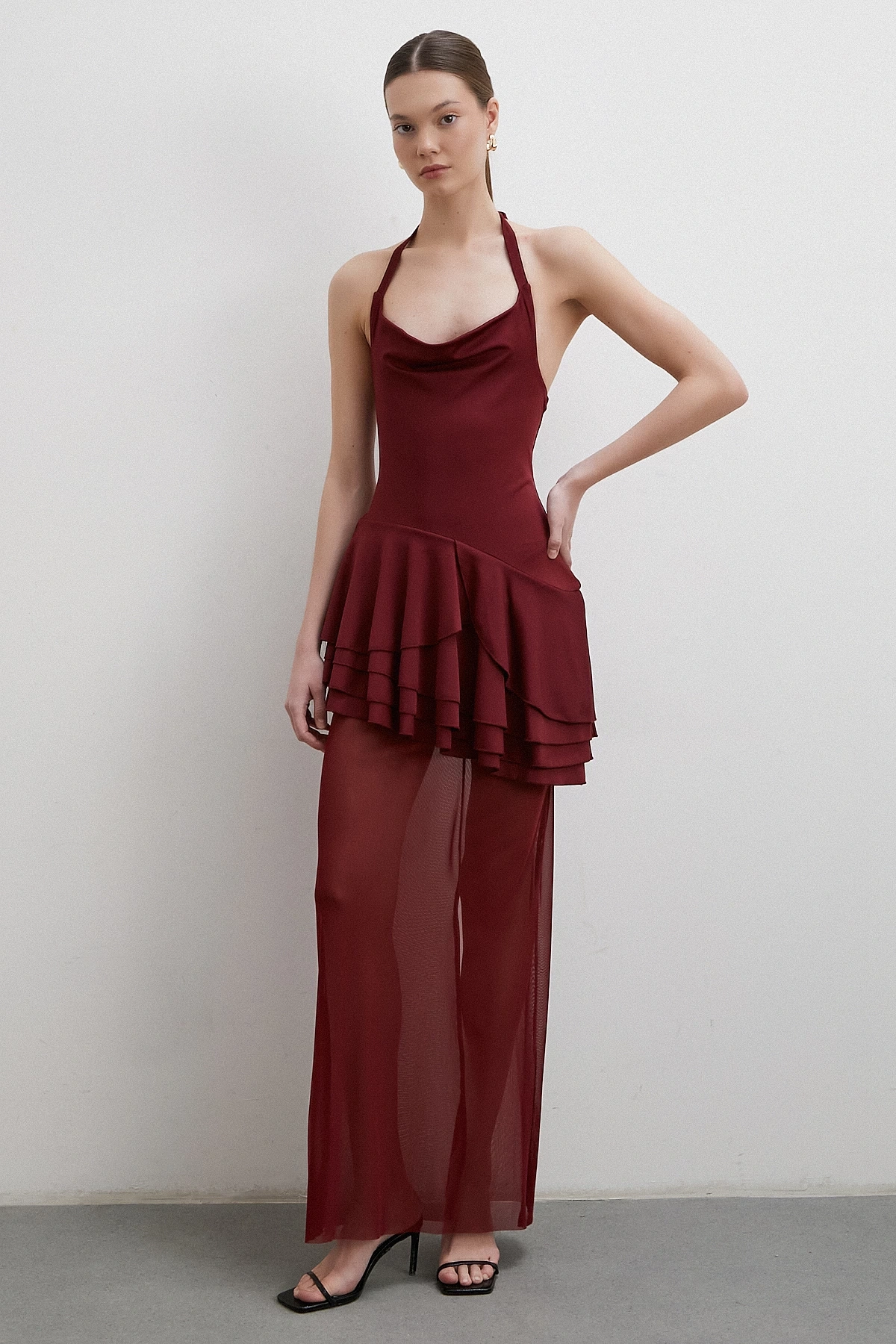 Boyun Askılı Fırfırlı Tül Elbise Bordo