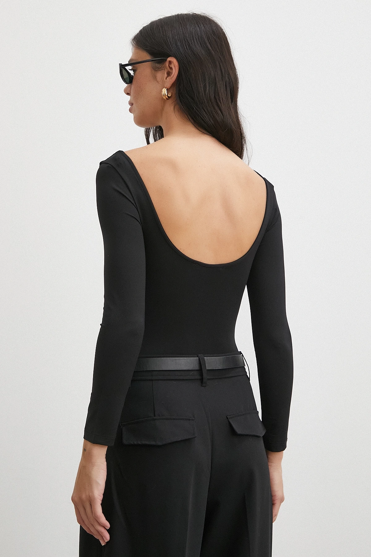 U Yaka Uzun Kollu Çıtçıtlı Bodysuit Siyah