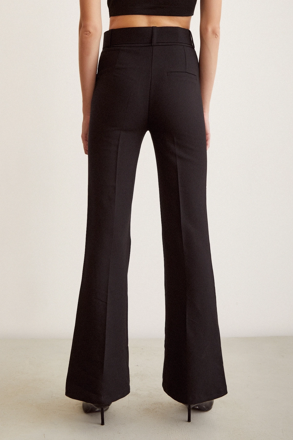 Kemerli İspanyol Paça Pantolon Siyah