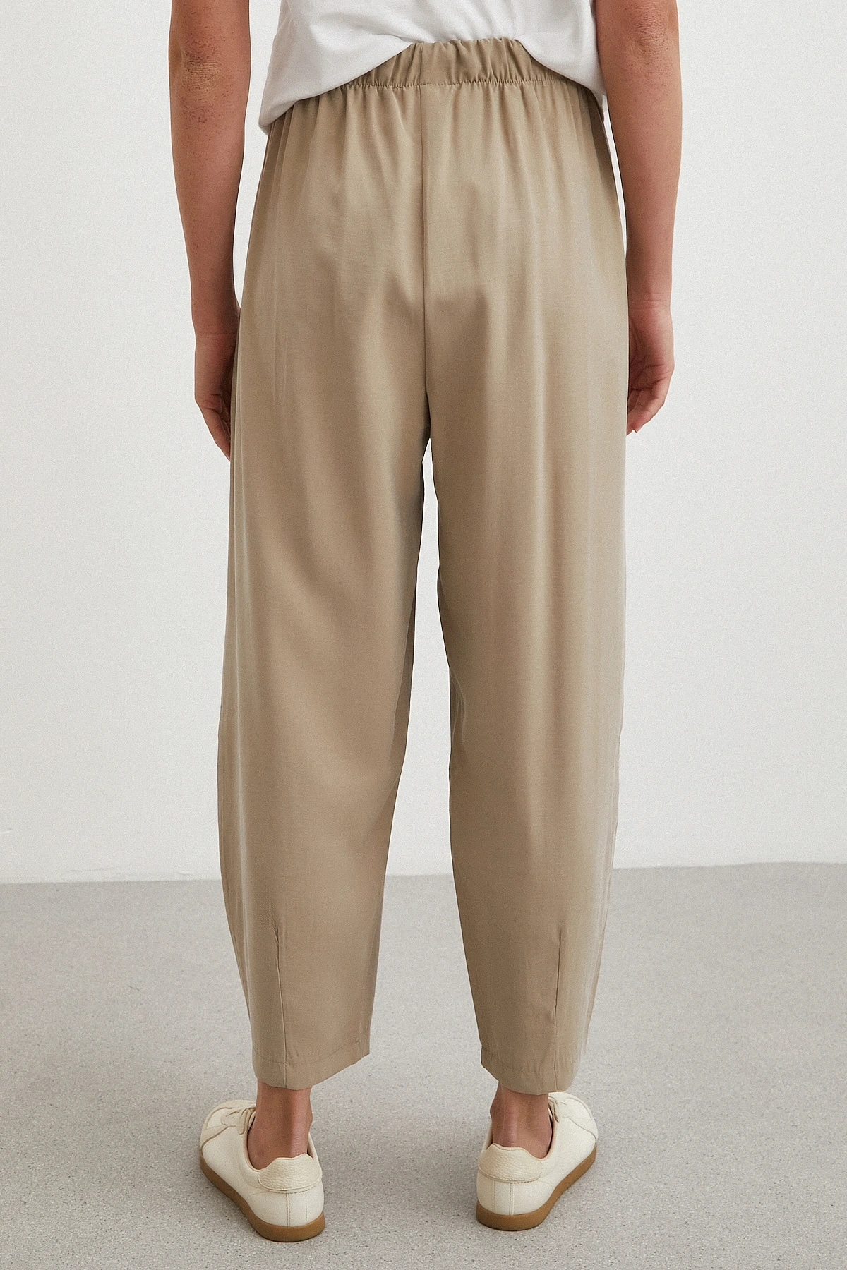 Bağcıklı Beli Lastikli Pileli Pantolon Taş