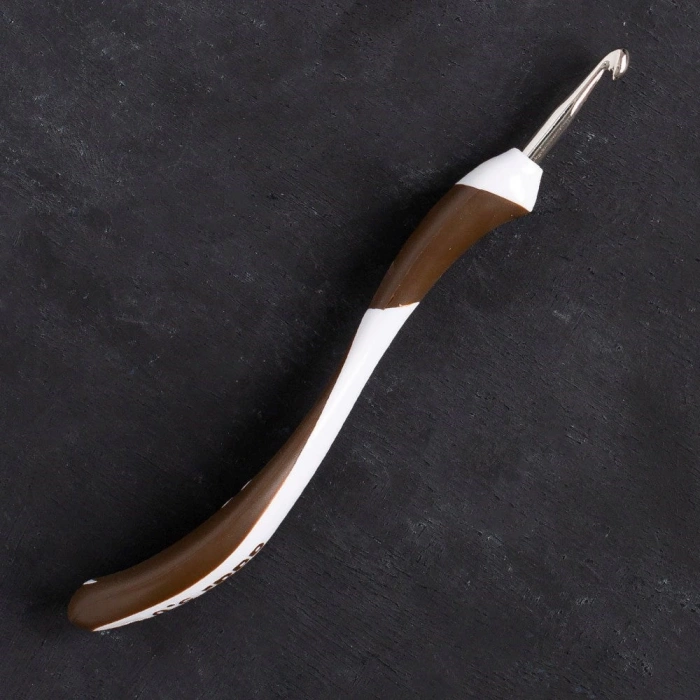 Addi Swing 5mm 16cm Kahverengi Ergonomik Yün Tığ -