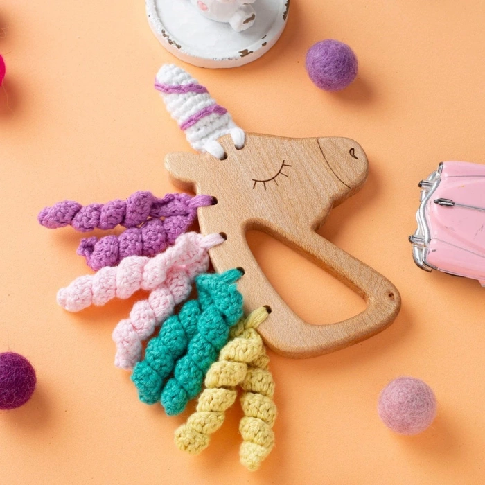 Hobi Baby Ceylan Figürlü Organik Ahşap Diş Kaşıyıcı