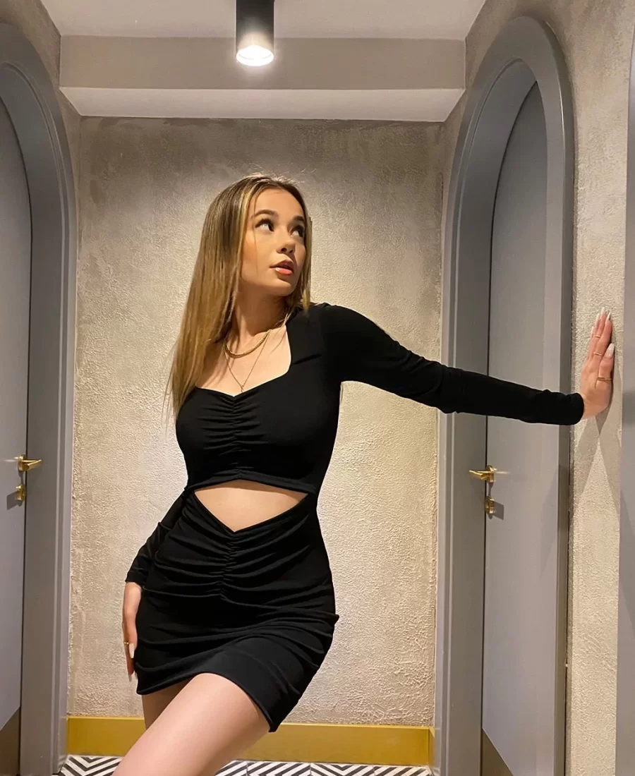 Bel Dekolteli Sandy Elbise