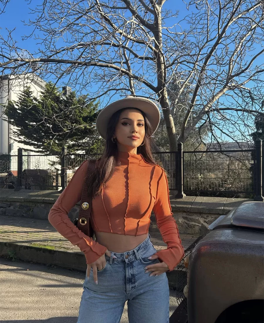 Dikiş Detay Crop