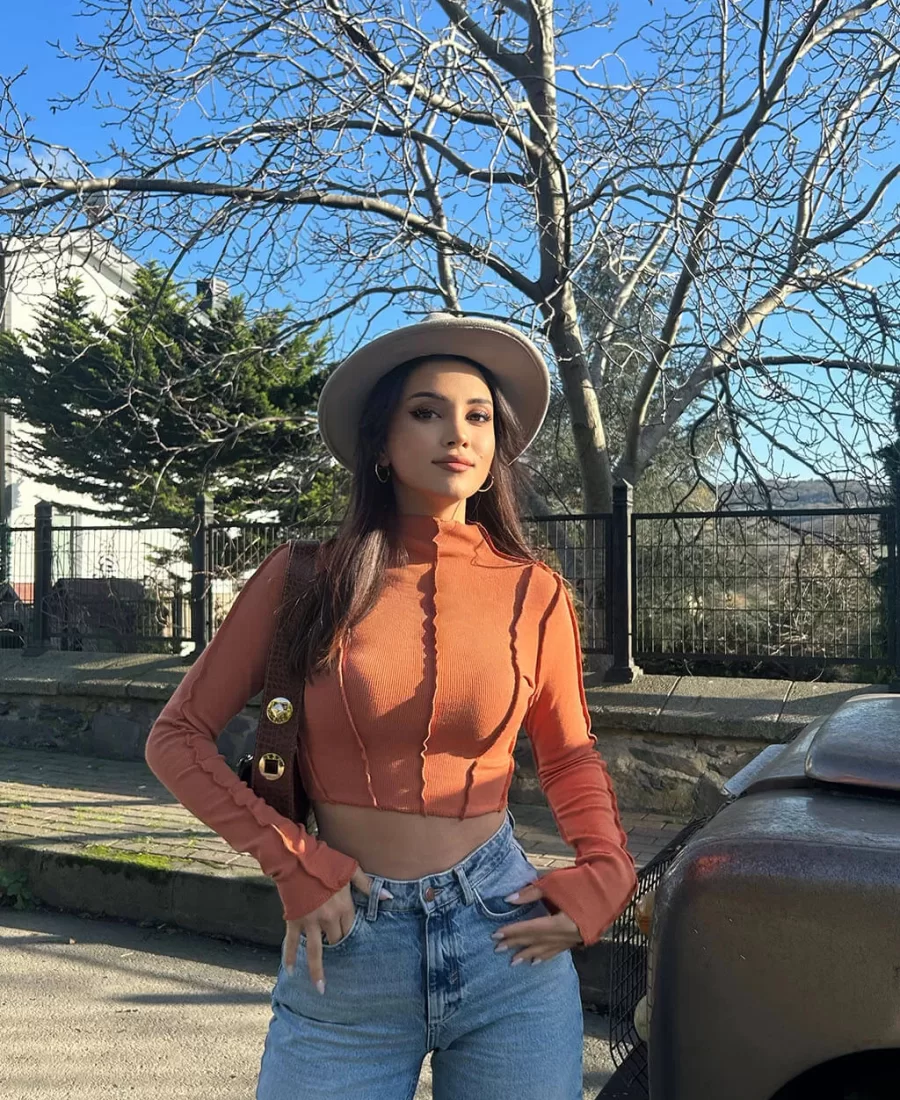 Dikiş Detay Crop