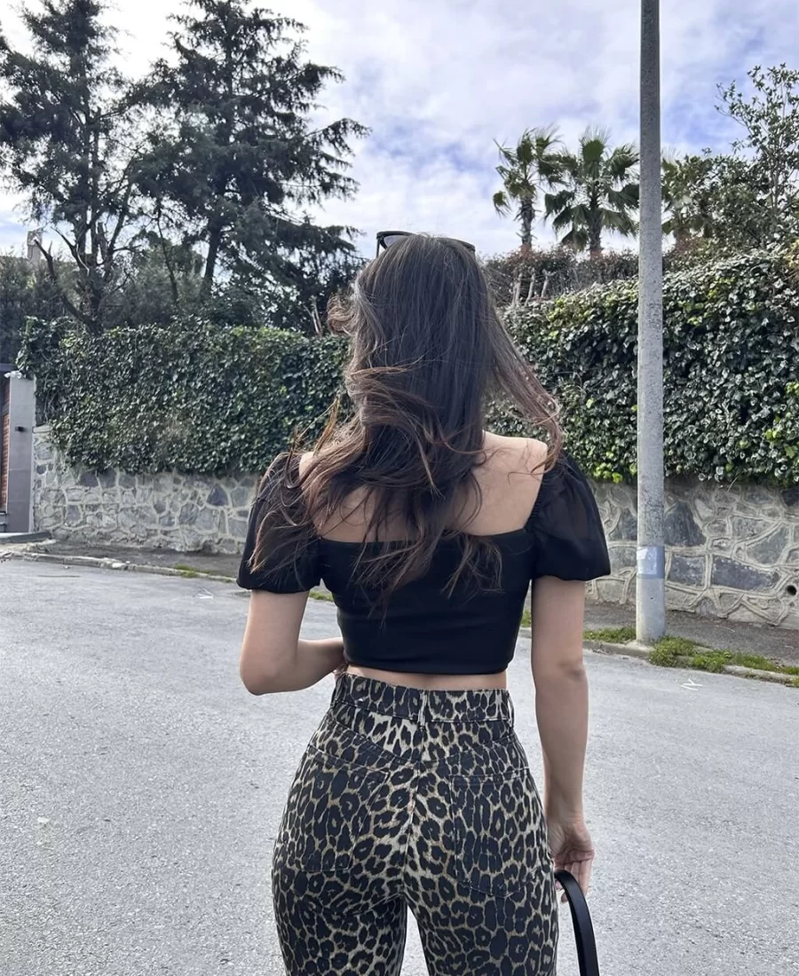 Şifon Kol Detay Crop