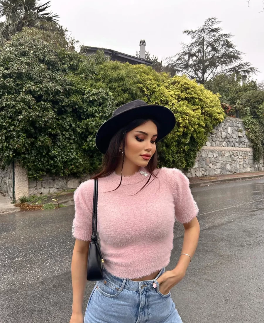 Yumoş Düğmeli Crop