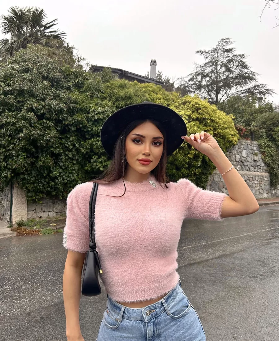 Yumoş Düğmeli Crop