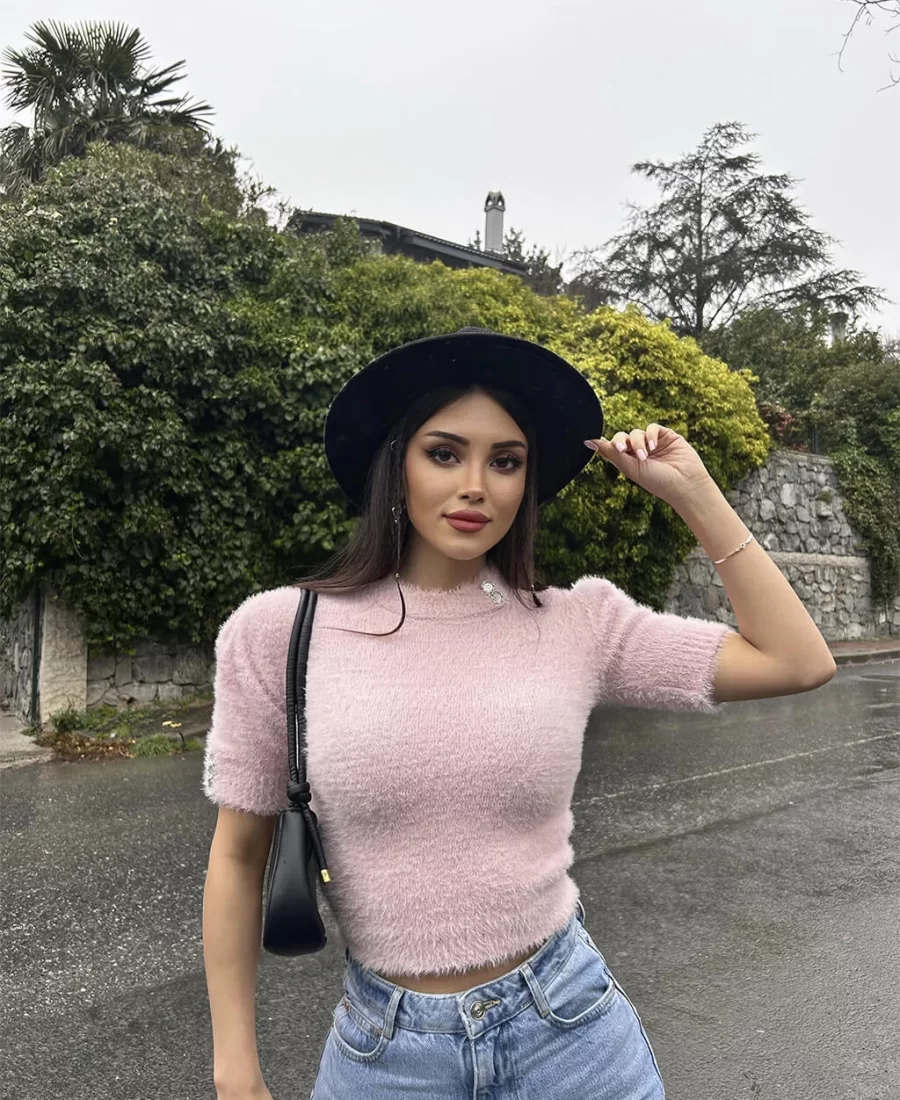 Yumoş Düğmeli Crop