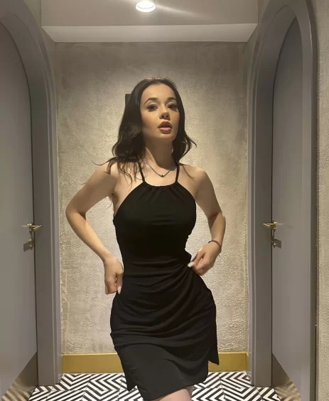 Amy Yırtmaçlı Elbise