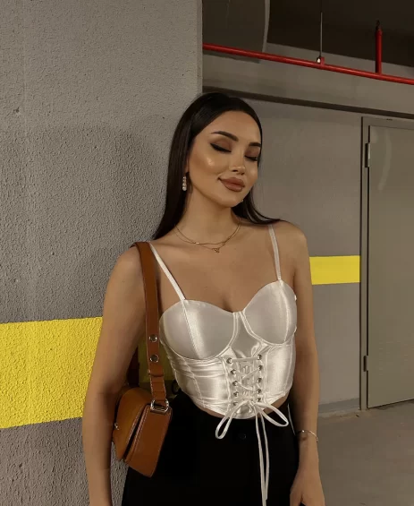 Saten Larissa Bağlamalı Crop