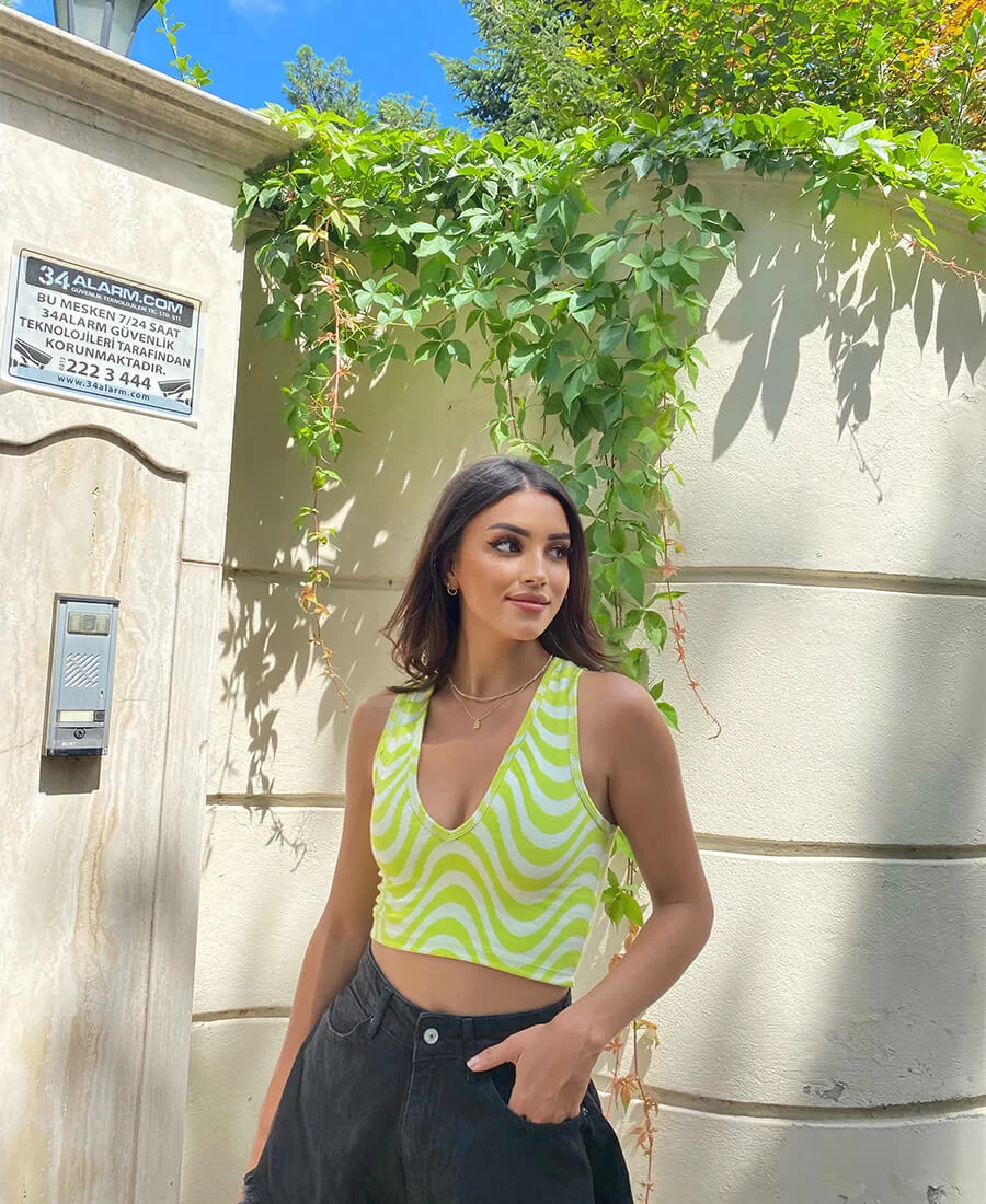 Lei Dekolte Crop