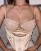 Korseli Gül Detaylı Crop