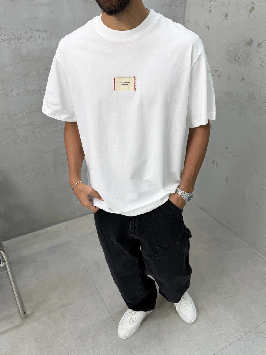 Beyaz Stüdio Oversize T-Shirt