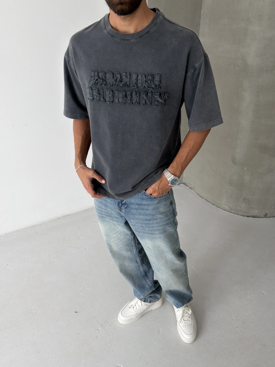 Antrasit Yıkamalı Kabartmalı Oversize T-shirt