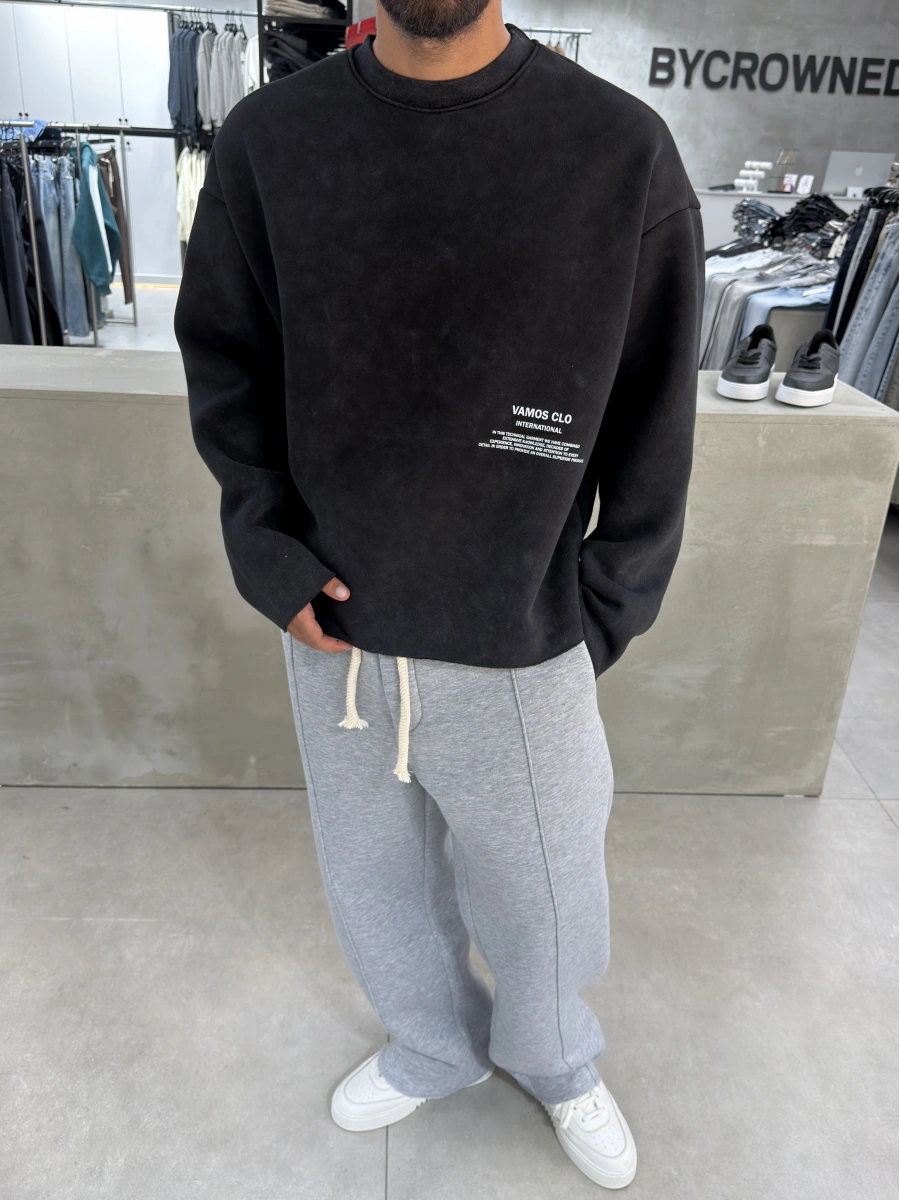 Siyah Yıkamalı Studio Oversize Sweat