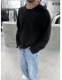 Siyah Kesik Yaka Oversize Sweat