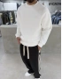 Beyaz Minimal Baskı Bisiklet Yaka Sweat