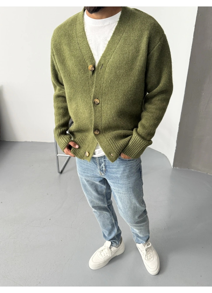 Premium Yeşil Düğmeli Triko Hırka