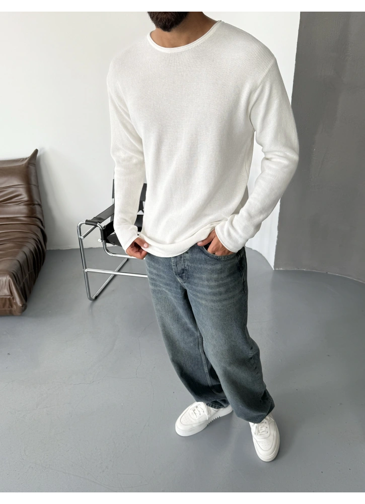 Beyaz Basic Oversize Triko Kazak