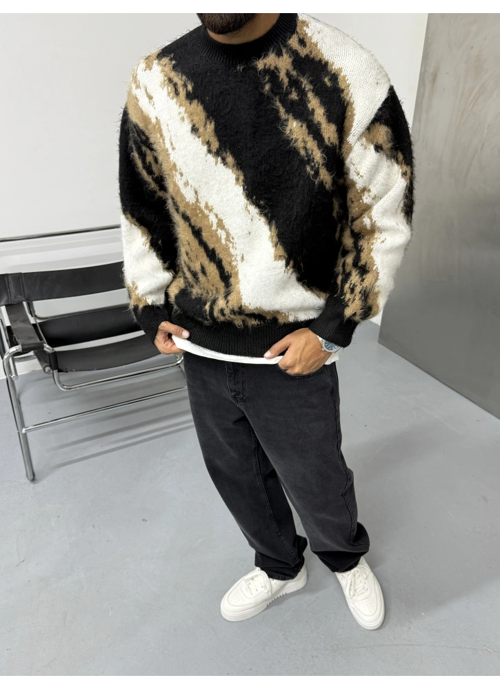 Siyah Desenli Oversize Triko Kazak
