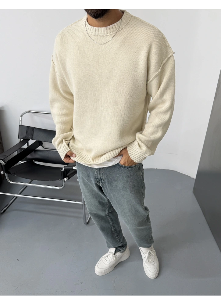 Krem Oversize Ters Dikiş Triko Kazak