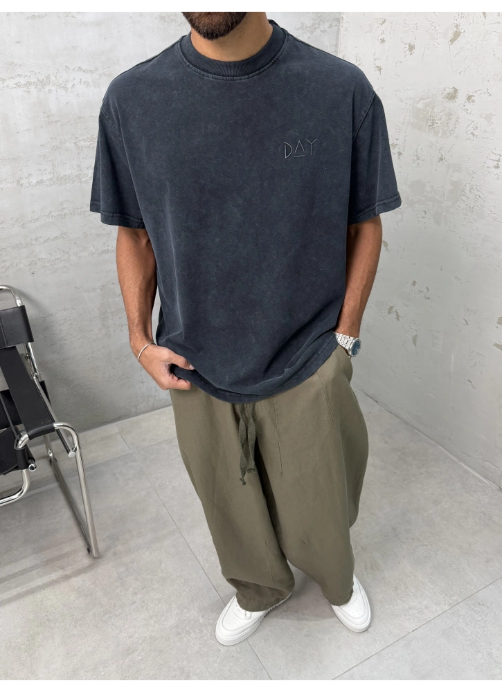 Day Siyah Yıkamalı Oversize T-Shirt