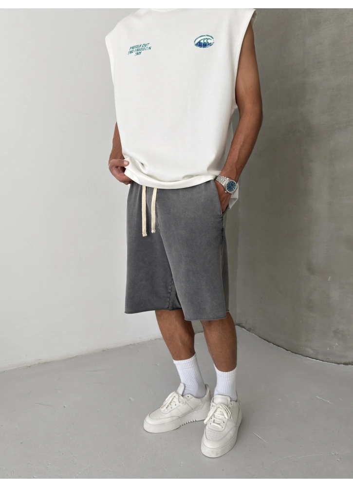 Siyah Yıkamalı Bol Kalıp Şort