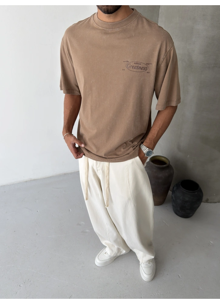 Kahve Yıkamalı Greatness Oversize T-shirt