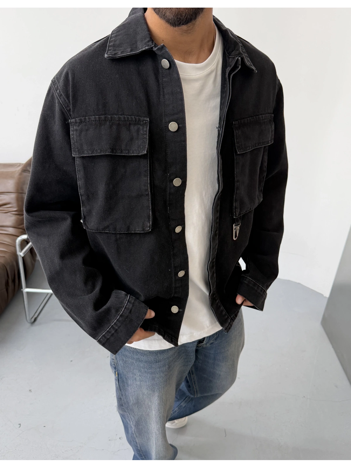 Siyah Eskitme Aksesuar Detay Denim Ceket