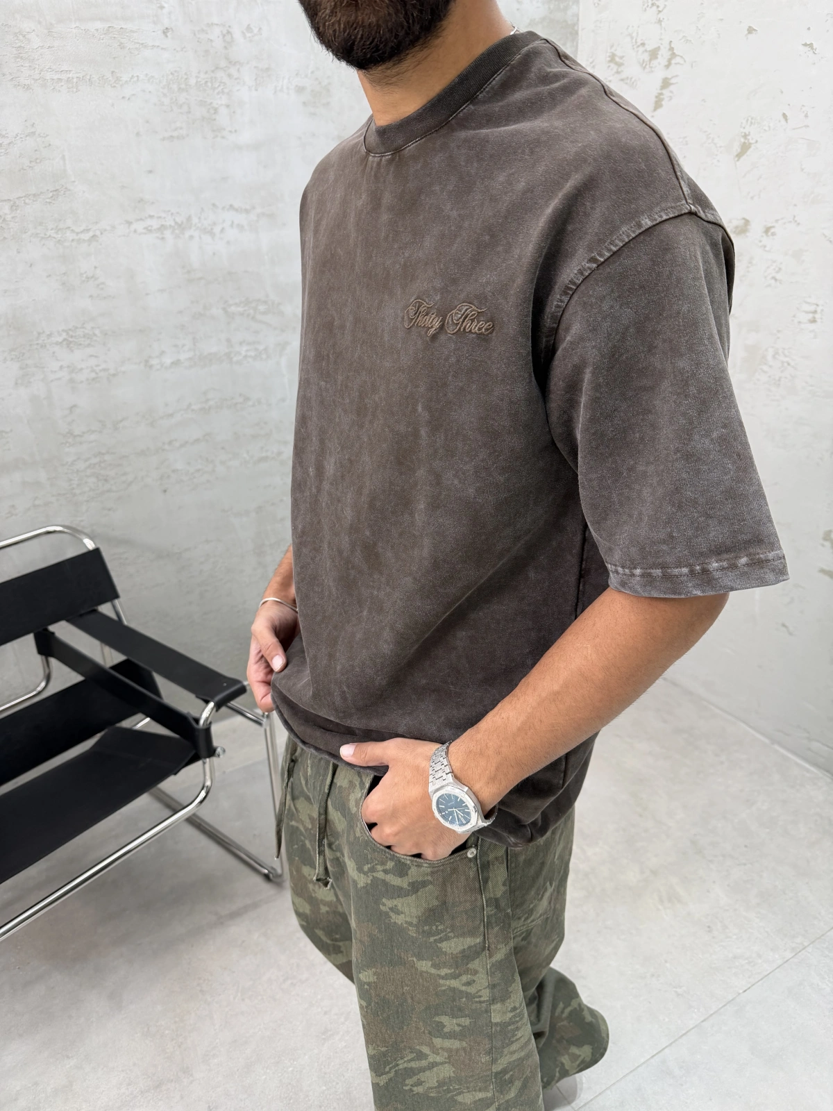 Kahve Yıkamalı 33 İşlemeli Oversize T-Shirt