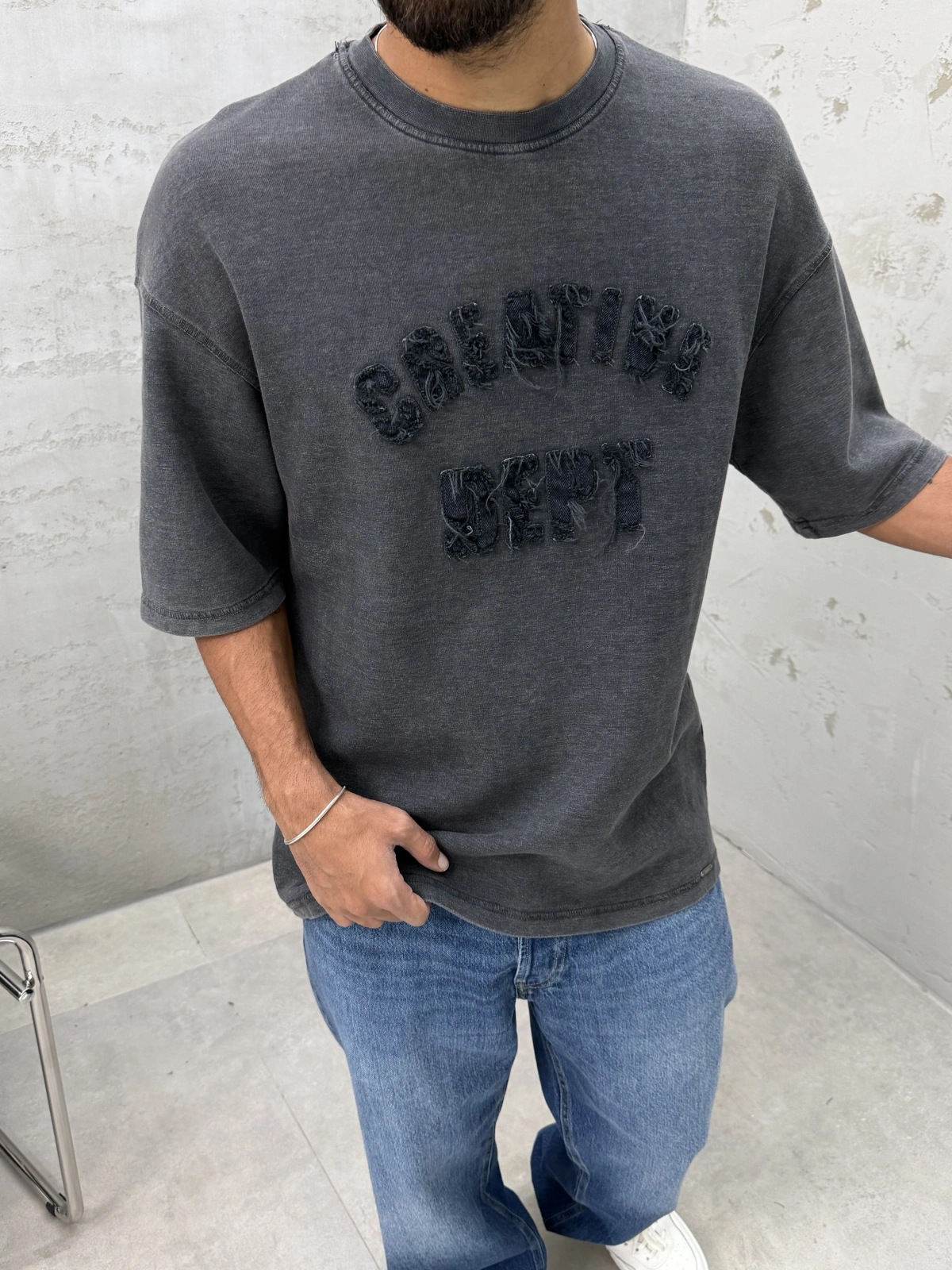 Antrasit Yıkamalı Denim Kabartmalı Oversize T-Shirt
