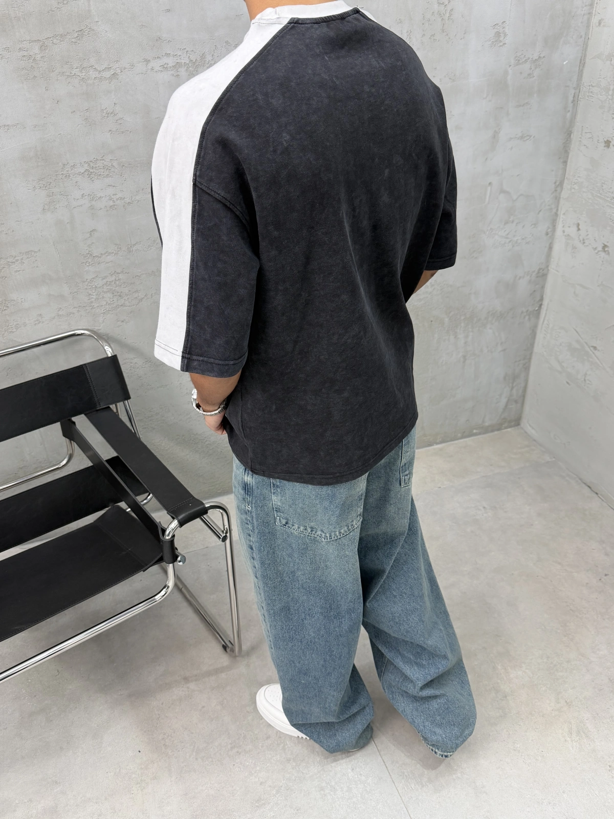 Siyah 9 İşlemeli Yıkamalı Oversize T-Shirt